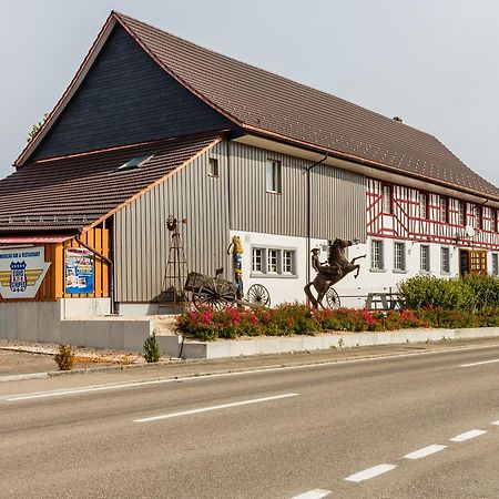 Motel Steighof Brutten Exterior foto