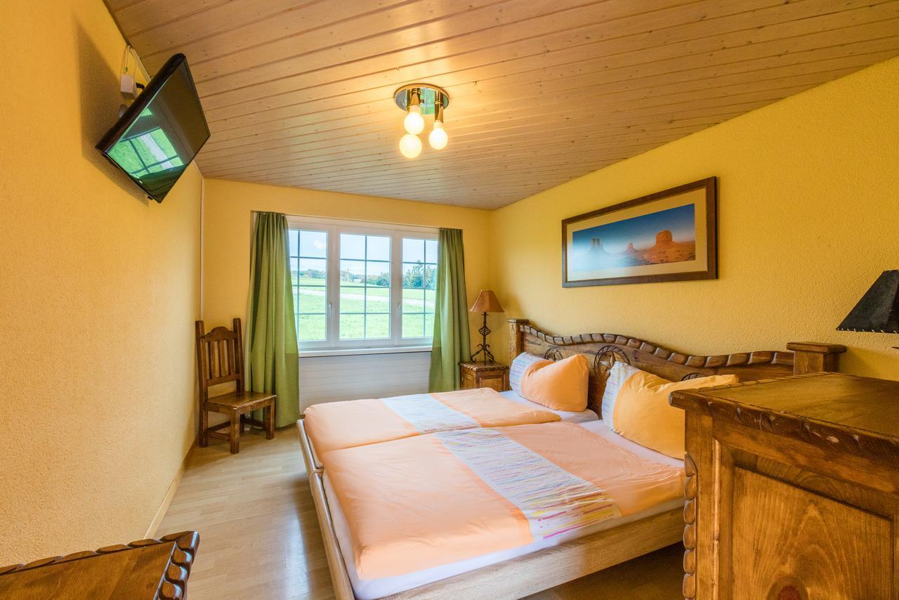 Motel Steighof Brutten Exterior foto